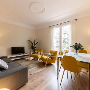 Ola Living Diagonal Ii Apartman
